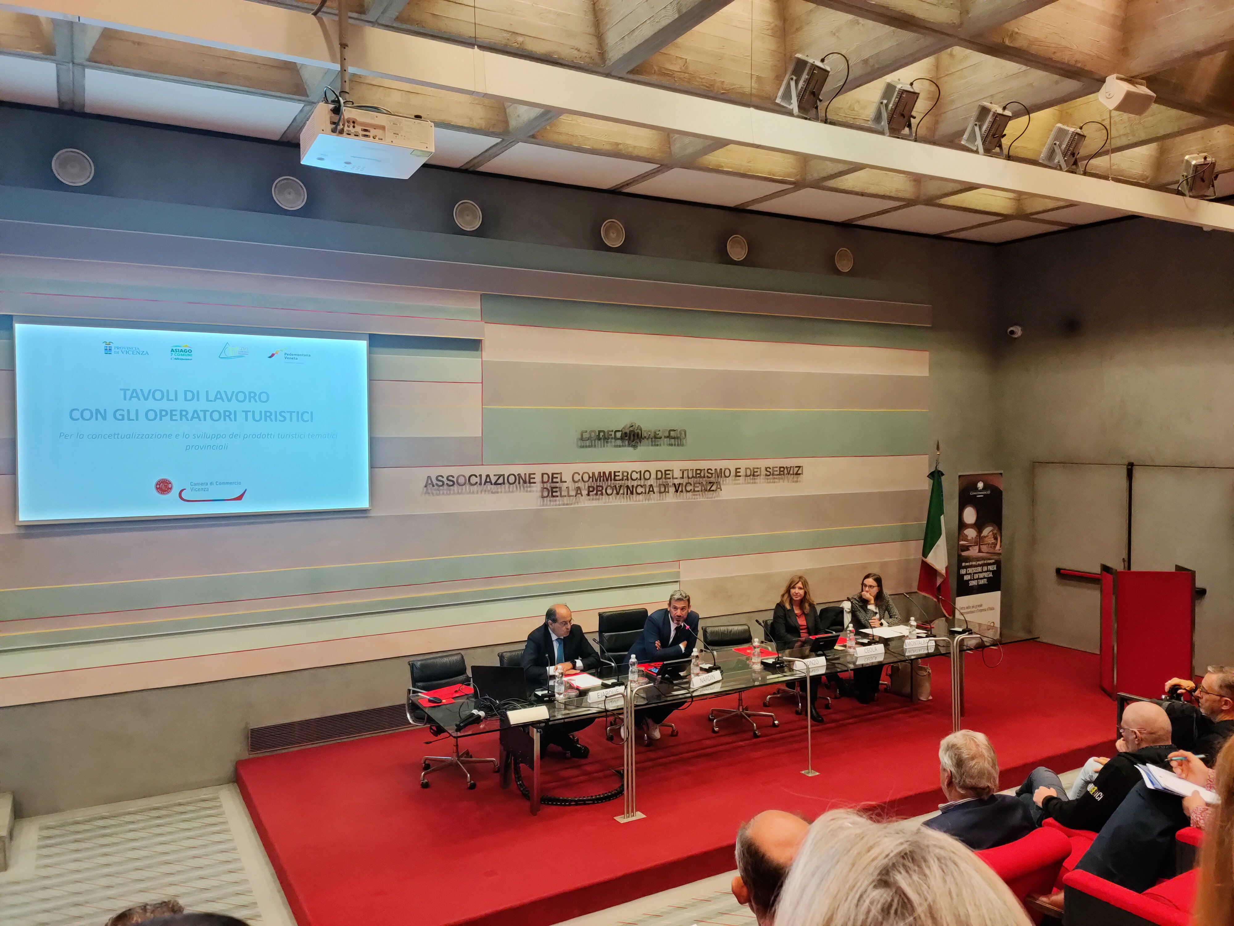 Consulta Turismo del Territorio (C.T.T.) 13.10.2025_C.T.T._-_Vicenza_6135_1.jpg (Art. corrente, Pag. 1, Foto generica)